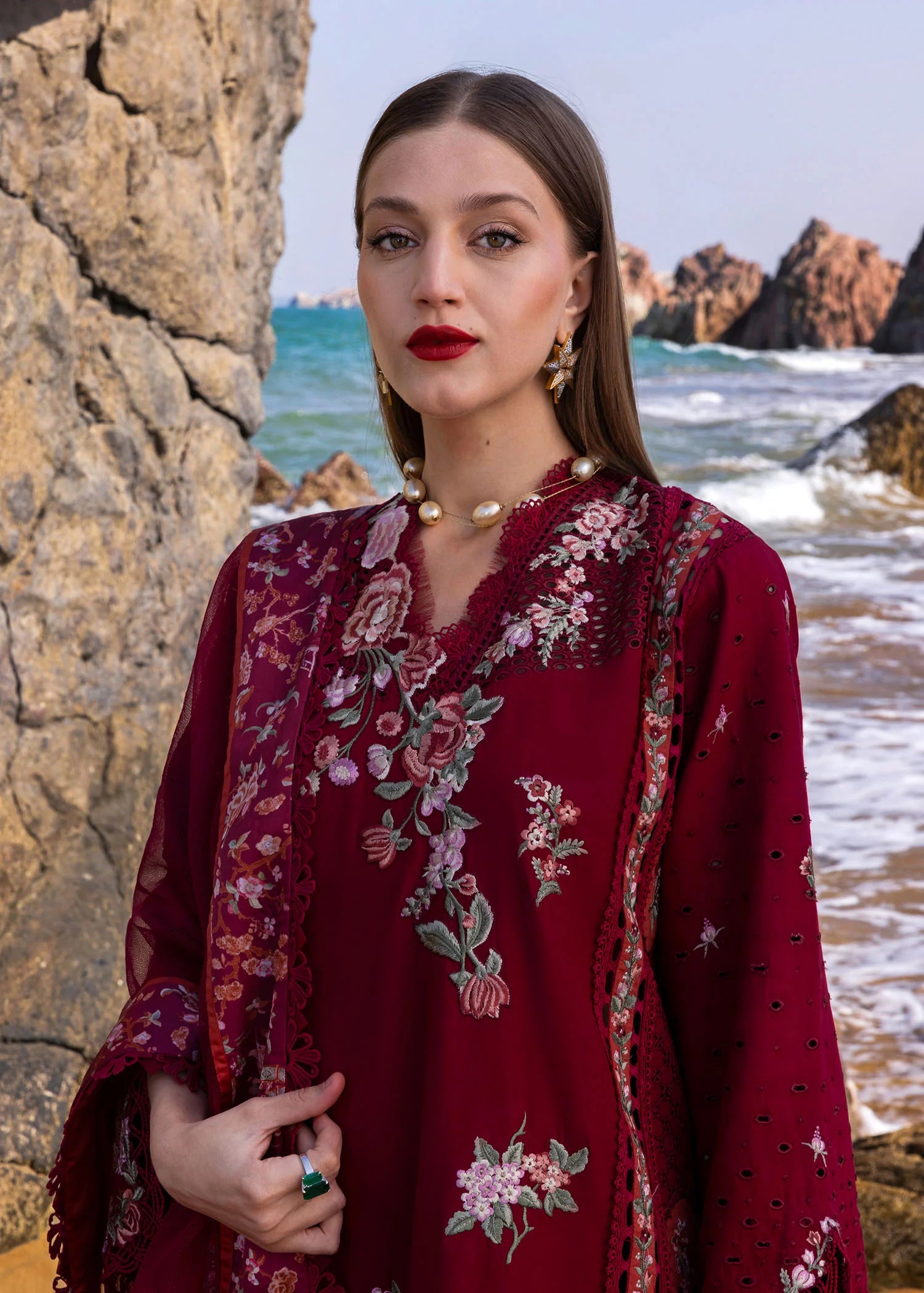 Parsi Threads - D5 B - CRIMSON