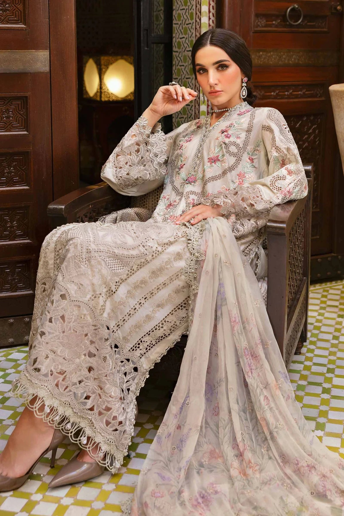 3 Piece Unstitched Embroidered Lawn Suit | D-2514-B - MARIA.B