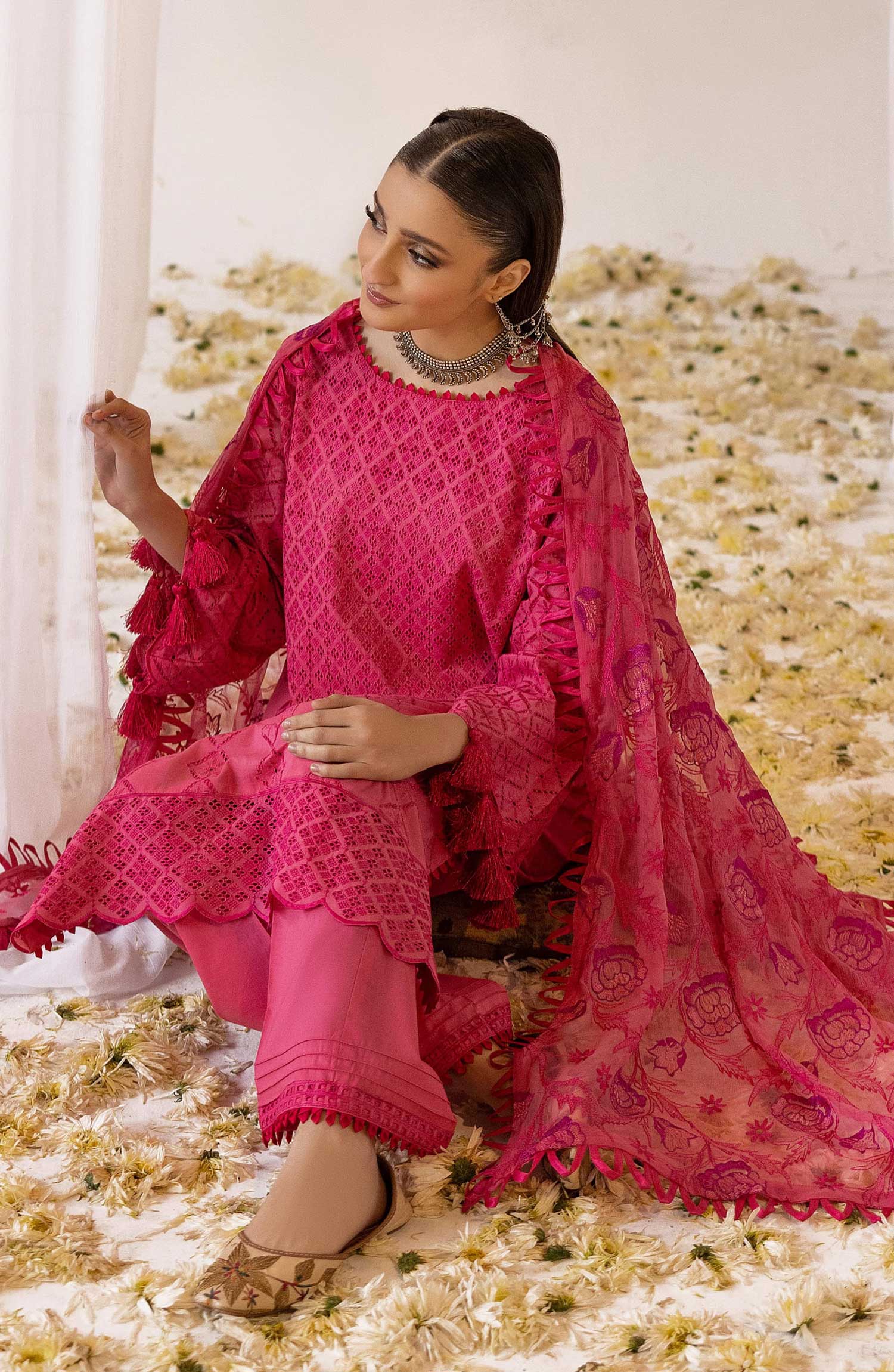 Mahees Saliqa Chikankari Lawn Embroidered Collection By Riaz Arts D-04