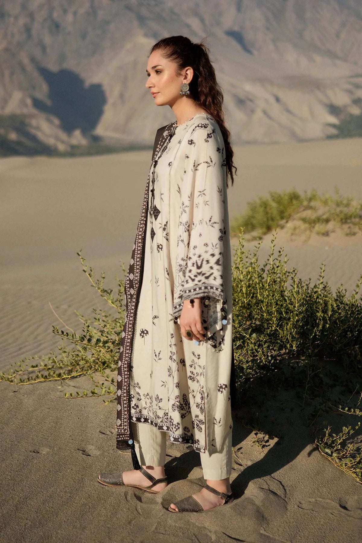 3 Pc Unstitched Printed Linen Suit | 507-A | Maria B